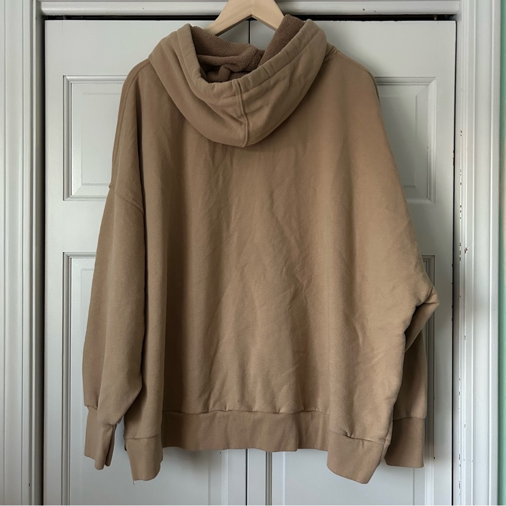 AE Hoodie - Picture 4 of 4